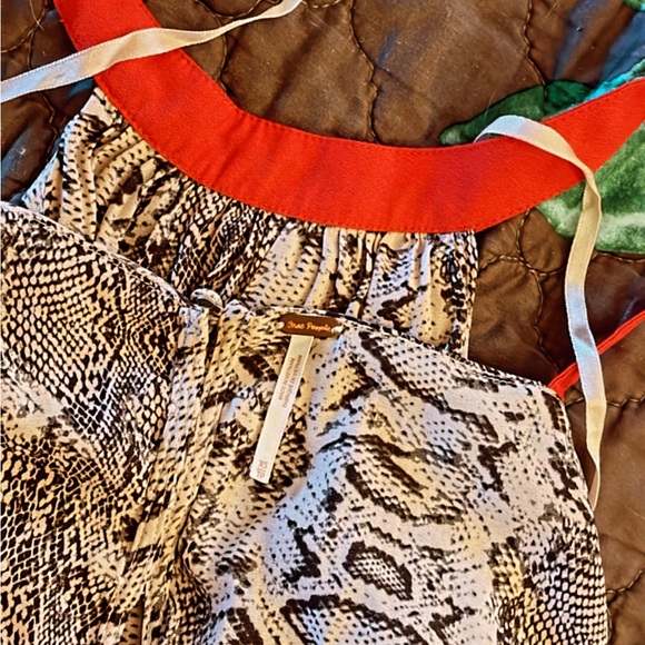 Free People Backless Reptile Tank - Picture 4 of 6